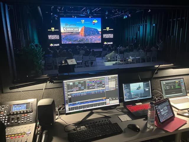 THE STUDIO - imagen 25
