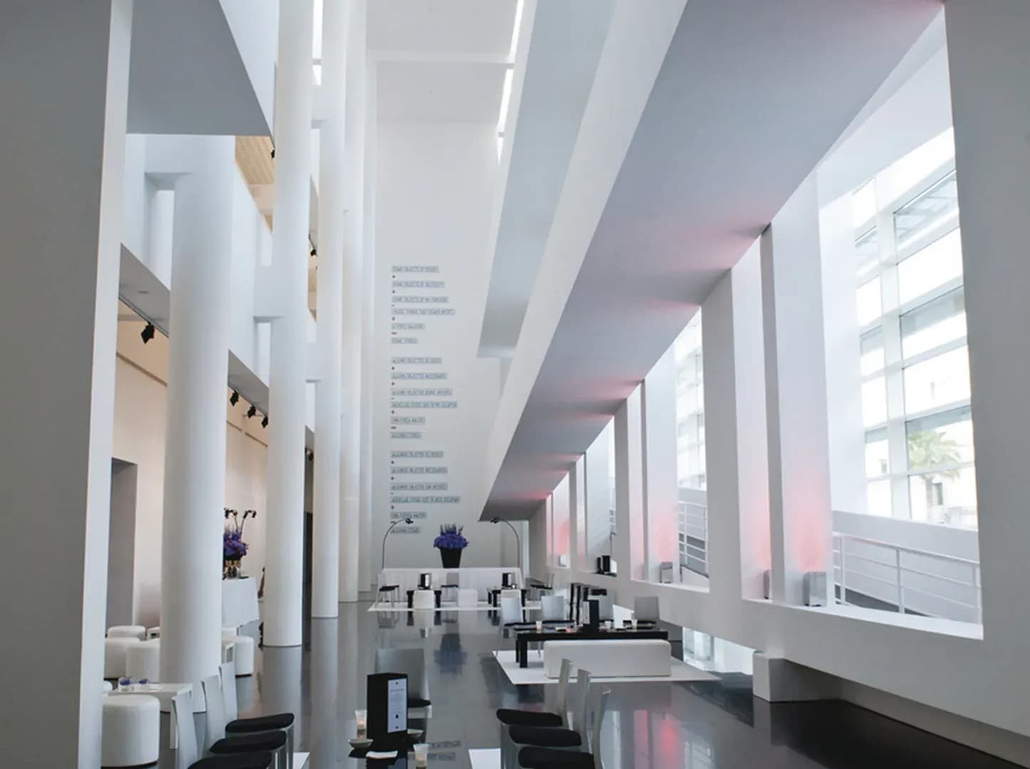 MACBA - EDIFICIO MEIER - imagen 14