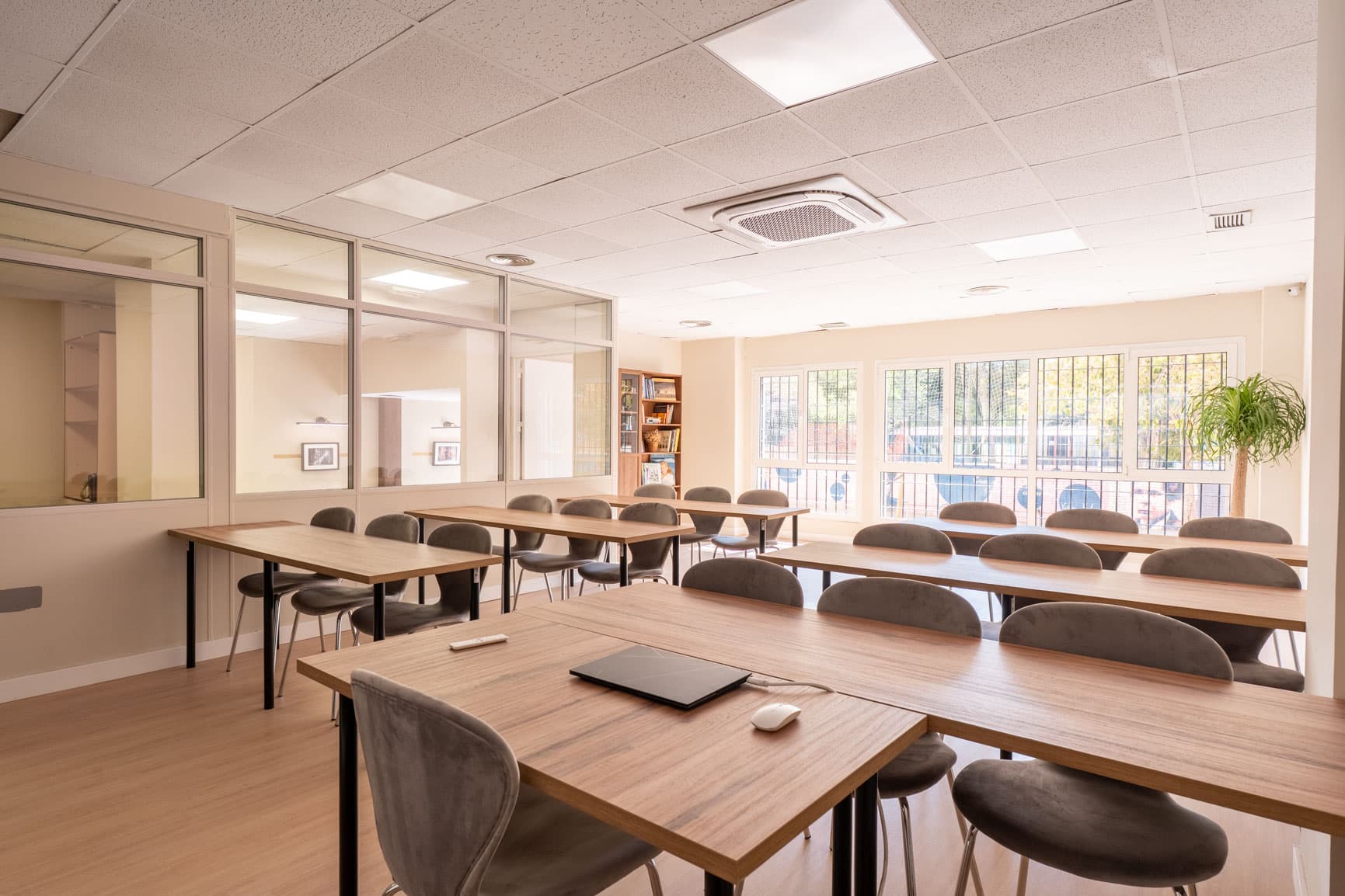AULA FLASH & CLUB STUDIO - SEVILLA - imagen 4
