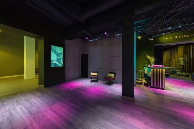 THE STUDIO - imagen 8