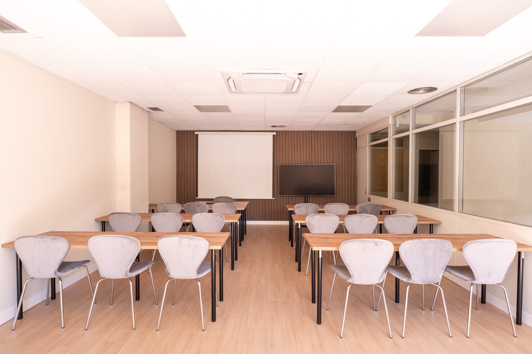 AULA FLASH & CLUB STUDIO - SEVILLA - imagen 3