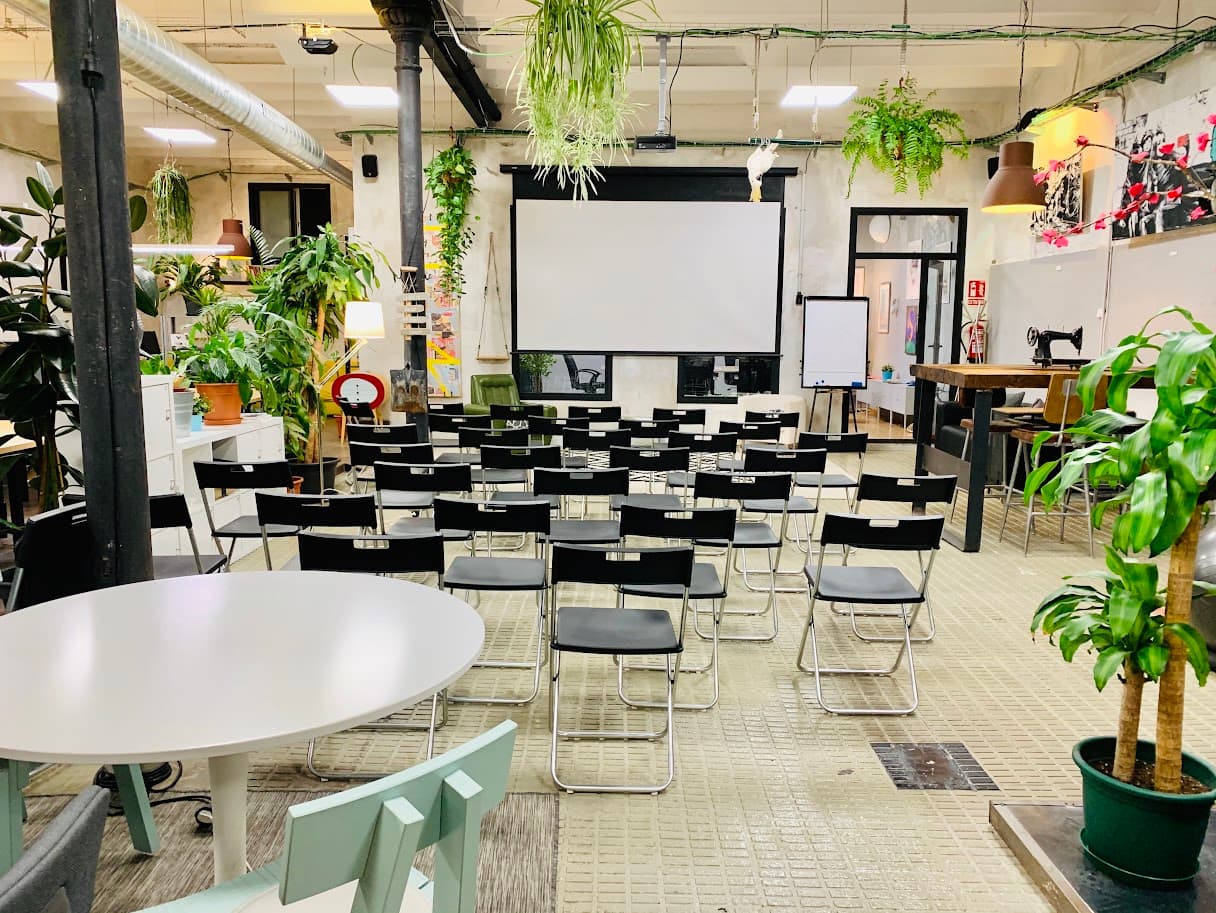 LA VACA COWORKING - SALA PRINCIPAL - imagen 7