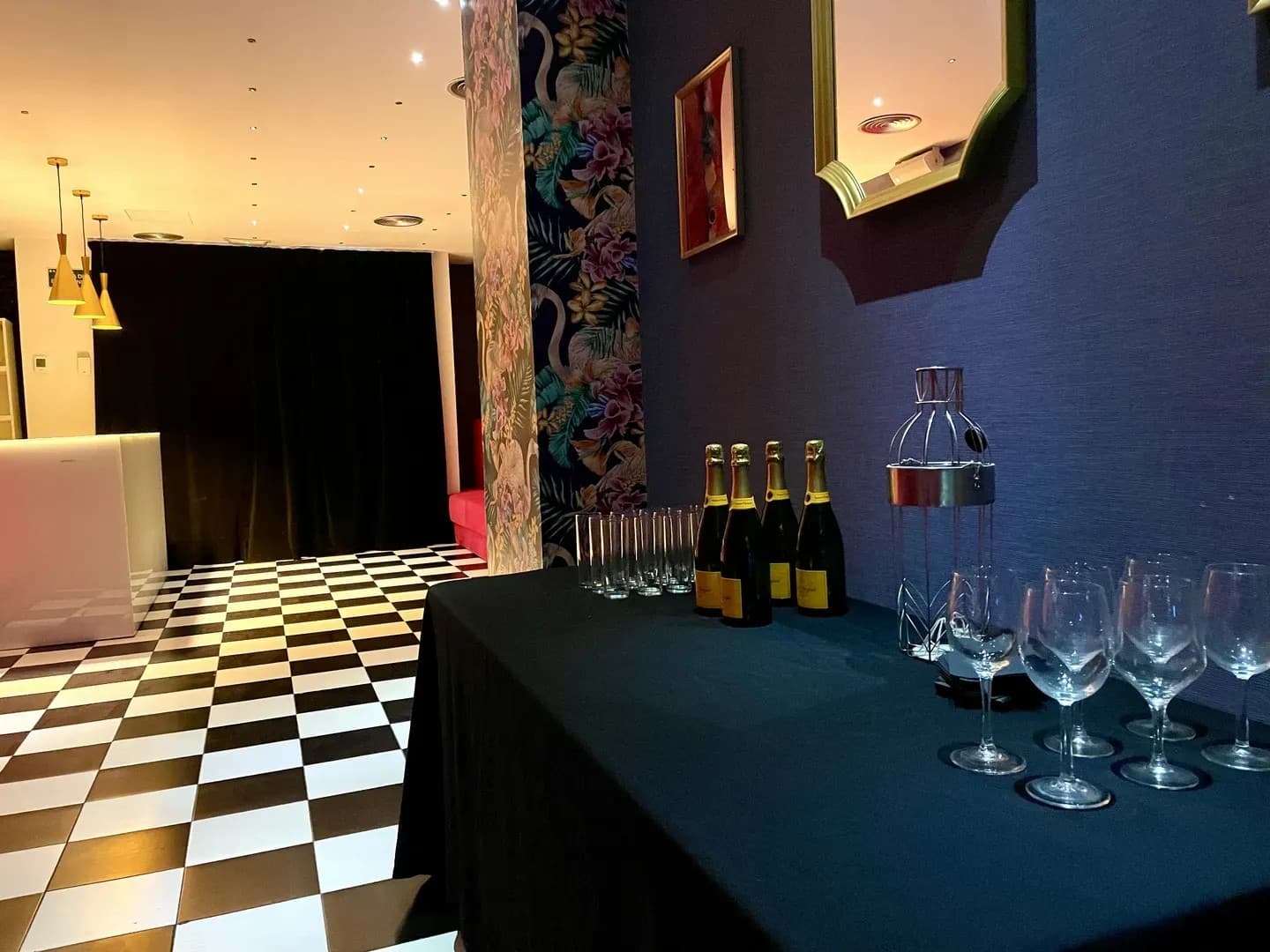 SHOWROOM FASHION BAR - imagen 12