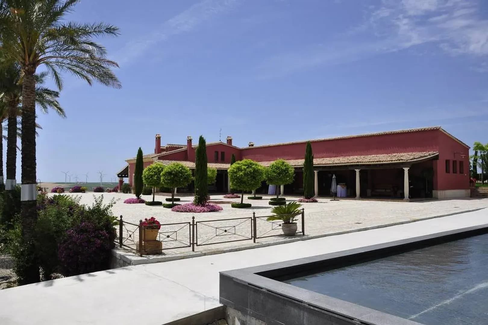 BODEGAS LUIS PEREZ - imagen 8