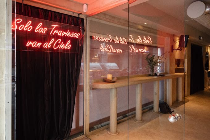 LA TRAVIESA TUSET - imagen 2