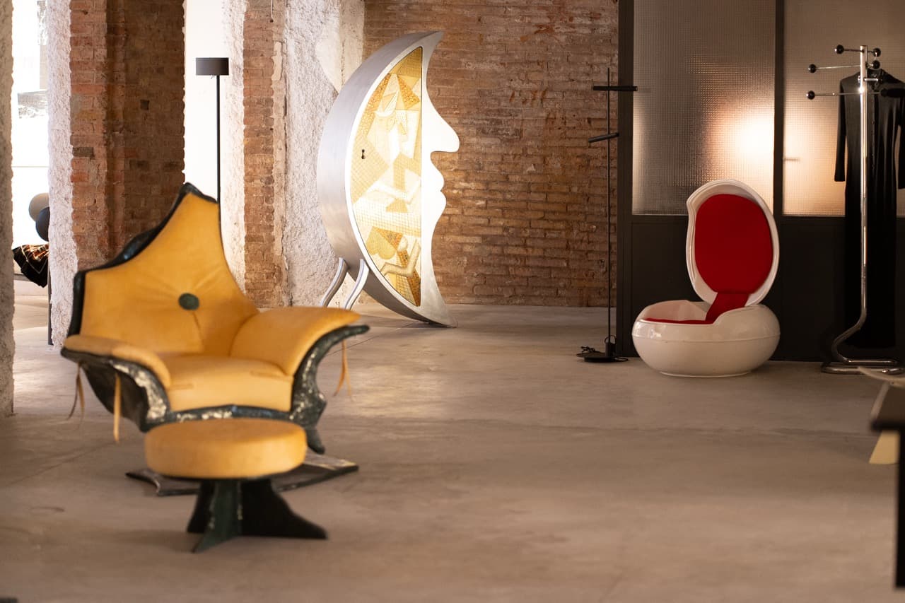 EAST WEST SPACE - imagen 4