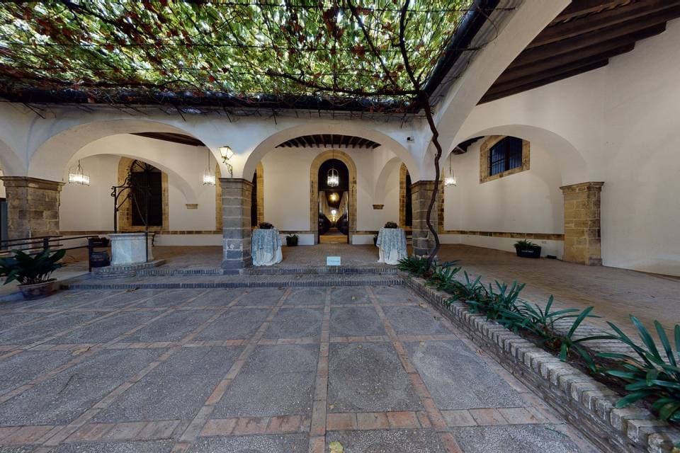BODEGAS LUSTAU - imagen 2